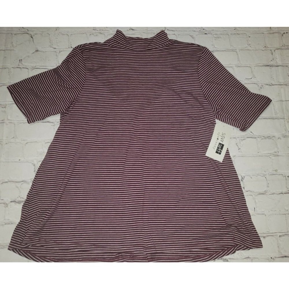 Nwt Eye Candy Women's Size Medium Stripe Short Sleeve Shirt With Keyhole Back